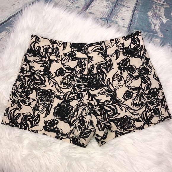 LOFT Pants - Loft Linen Blend Black and Beige Shorts women’s 6